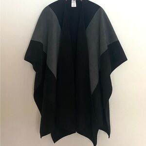 Woolrich Black and Gray Women's Poncho